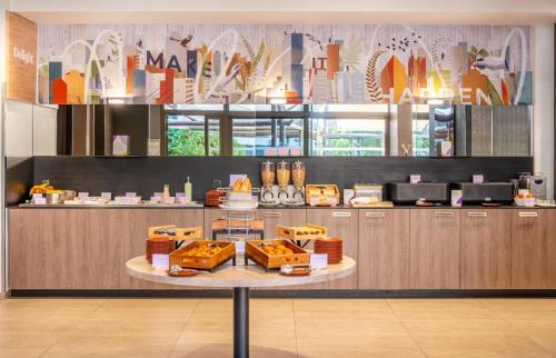Le Bourg - Gare De Vaise Hôtel | Spark by Hilton Lyon Park Saone