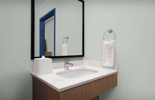 Wetmore Hôtel | Spark By Hilton San Antonio Northwest near Six Flags