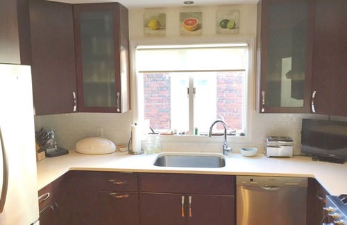 Avon Maison | Sparkling Cape, steps to lake, 3 blocks to town center, close to beach