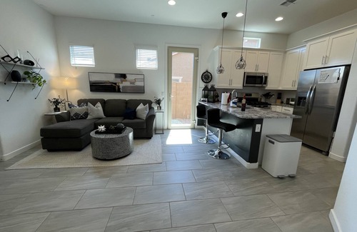 Buckeye Appartement | SPARKLING CLEAN, Modern 1 BR Guesthouse