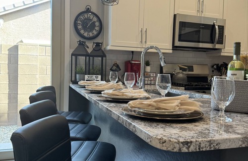 Buckeye Appartement | SPARKLING CLEAN, Modern 1 BR Guesthouse