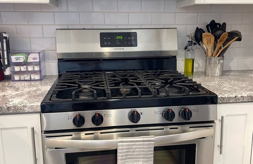 Buckeye Appartement | SPARKLING CLEAN, Modern 1 BR Guesthouse