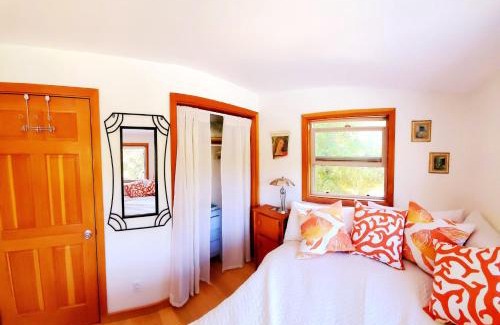 Fernwood Maison | Sparkling Gem Set Between Mountain and Ocean