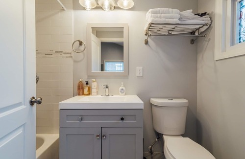 Newark Maison | Sparkling Guesthouse à Ironbound, min 2 NYC, EWR