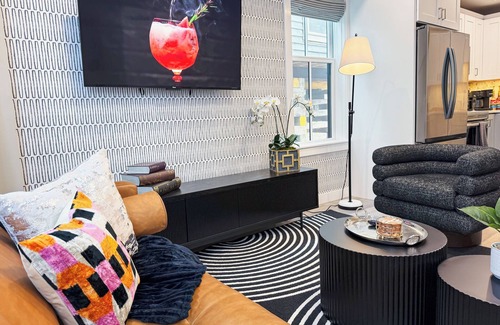 Portsmouth Appartement | Speakeasy Vibe ~ Luxe 1BR ~ <2min walk to MKT SQ