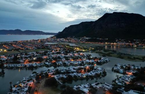 Marina da Gama Appartement | Spearhead on Lake Accommodation-3B