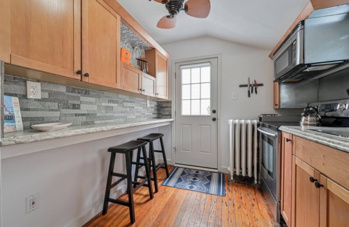 Ventnor City Appartement | Special Beach Cottage w/ Deck