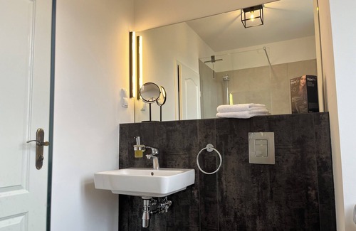Fredersdorf Appartement | Special vacation apartment on the edge of the capital.