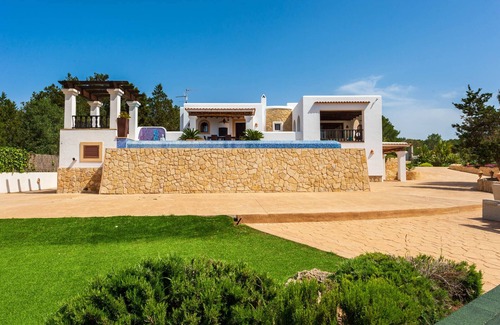 Cala de Bou Villa | Offre spéciale: Villa Almond avec vue sur la mer