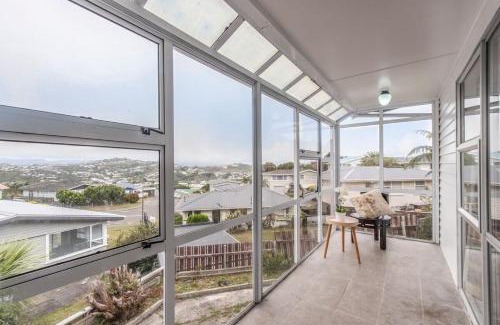 Johnsonville Appartement | special in winter from 138 for three bedrooms unit in Johnsonville Wellington