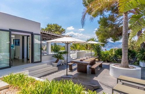 Cala Comte Maison | Des vues spectaculaires et très proche des plages dans le SW