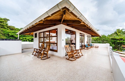 Playa Grande Villa | Casa Mirage, Fabulous Oceanfront Location à Playa Grande.