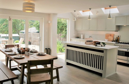 Blockley Cottage | Spectaculaire 3 chambre double chalet Cotswold en pierre avec le feu Inglenook originale