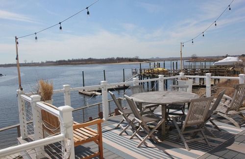 Oceanside Maison | Spectacular Bay Front Home Phenomenal Views-Hot Tub,Water Trampoline,Water Toys