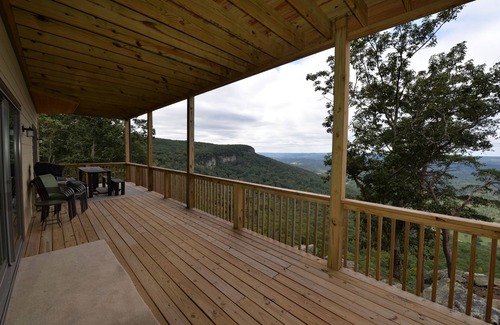 Lookout Mountain Maison | Spectacular bluff views facing west. Magnificent sunsets!
