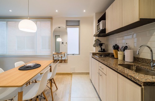 Financial District Appartement | Spectacular High-End Apartment in Chapinero Alto with Wifi