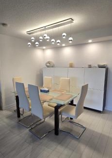 CityPlace Appartement | Spectacular Large 3 Bedroom 3 Bath Condo Downtown Toronto Lakeview