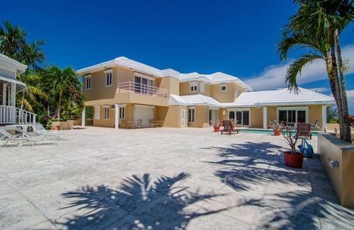 Westwind Maison | Spectacular luxury estate in paradise