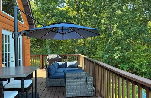 Rileyville Cabine | Spectacular Mountain Views. Peaceful Solitude. Rustic cabin with modern comforts. 90 mins from DC