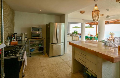 Caleta Maison | Spectacular Views From Casa Belza