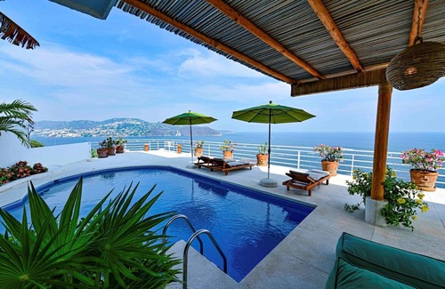 Caleta Maison | Spectacular Views From Casa Belza