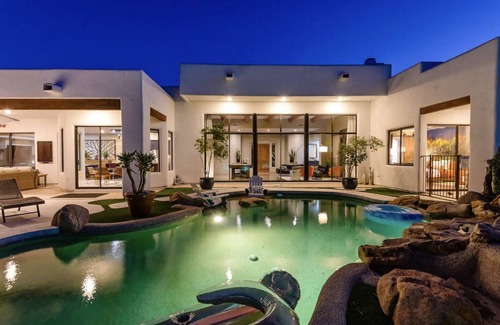 North Scottsdale Villa | Spectacular North Scottsdale Villa w/ Pool & Hot Tub Minutes from Golf and Shops
