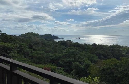 Dominicalito Copropriété | Spectacular Ocean Views - Condo in Dominical Area / 4p Wi-Fi