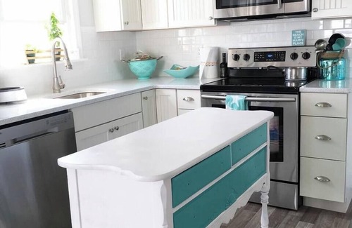 Minot Maison | Spectacular Ocean Sunsets I Pet Friendly