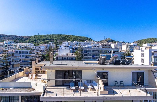 Rethymno Appartement | Spectacular Penthouse Apt at Rethymnon Beach
