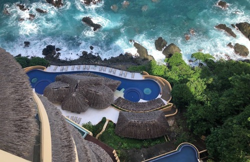 Ixtapa Copropriété | Spectaculaire Condo rénové en bord de mer à Ixtapa / Zihuatanejo