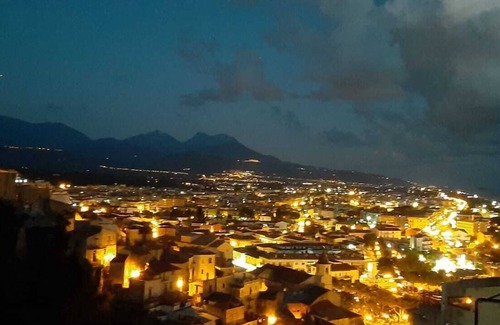 Scalea Copropriété | Vue spectaculaire sur la mer, la montagne et la vieille ville