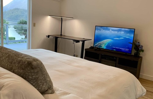 West Porpoise Bay Maison | Spectacular Sechelt: Entire House on Porpoise Bay