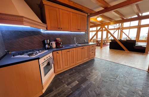 Bran Chalet De Ski | Spectaculaire chalet de ski à Bran, près du château de Dracula, Carpathian Log Home 2!
