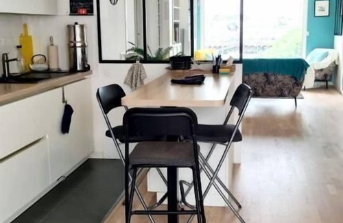 Sainte-Anne - Zone portuaire Appartement | Spectacular view of the Loire and the machines