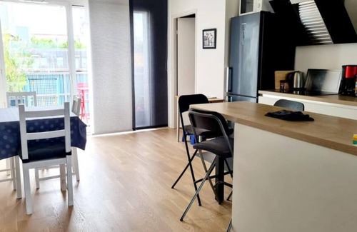 Sainte-Anne - Zone portuaire Appartement | Spectacular view of the Loire and the machines