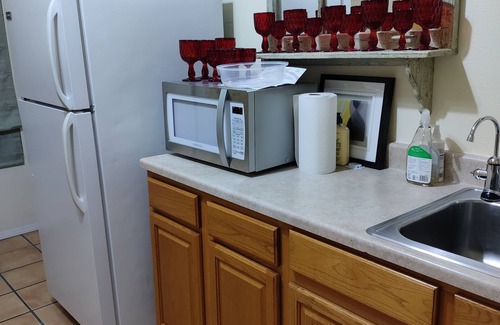 Rio Rancho Appartement | Spectacular views from this Terrific studio with AC near balloon fiesta.
