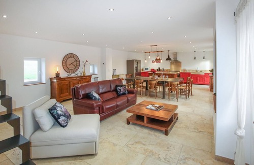Donzere Maison | Spend a relaxing vacation in this vacation home in a rural location.