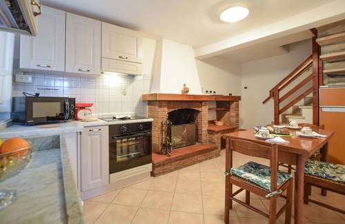 Pedona Maison | Spend a wonderful Tuscany vacation in this beautiful vacation home.