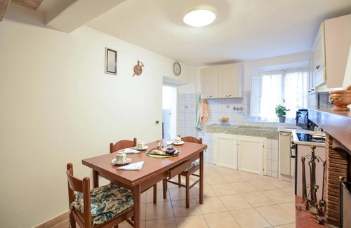 Pedona Maison | Spend a wonderful Tuscany vacation in this beautiful vacation home.