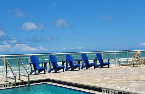 Daytona Beach Shores Copropriété | MEILLEURE OFFRE - Tarifs réduits sur les semaines d'été restantes - DISPONIBILITÉ LIMITÉE - RÉSERVER MAINTENANT