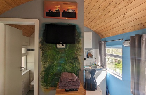 Kirchheilingen Appartement | Spend the night in a railroad carriage - nostalgia & comfort in Thuringia