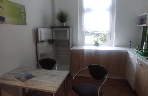 Plieskendorf Appartement | Spend the night in a small-town flair vacation apartment with the charm and wit of Kalauer