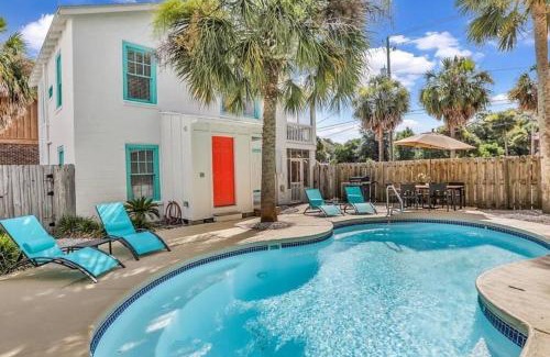 Savannah Beach Appartement | Splash Inn Lower Unit: Heated Pool & Walk to Beach