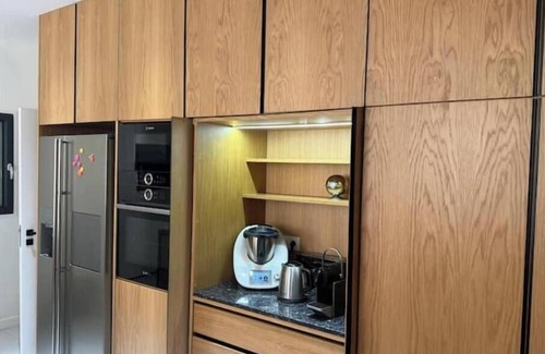 Le Piol Appartement | Splendid apartment, nice quality fittings, air-co.