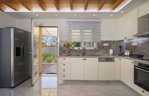Nerokouros Villa | Splendid Chania Villa | 3 Bedrooms | Garden View Villa | Short Drive to City Centre | Private & Secluded