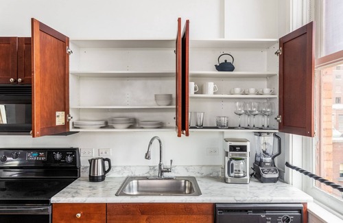 The Loop Appartement | Splendid Loop Studio w/ Gym, Doorman, walk to L & Parks, by Blueground