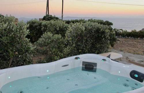 Tourlos Villa | Splendid Mykonos Apartment | Mykonos Chaming Nest | 1 Bedroom | Private Outdoor Jacuzzi & Breathtaking Sea Views | Perfect for a Couples Getaway | Tourlos