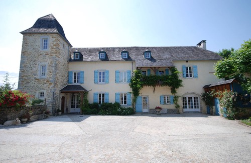 Precilhon Maison | Splendid rural Chateau / Manor house for your big family vacation