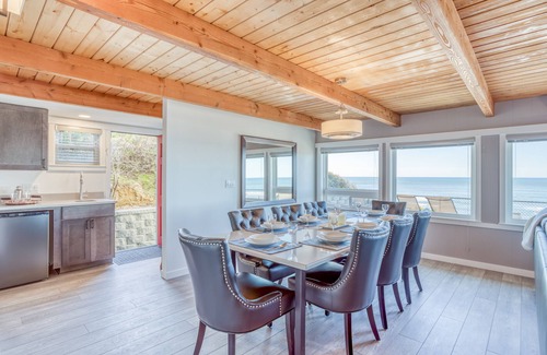 Lincoln City Maison | Spectaculaire maison moderne en bord de mer avec bain à remous, salle de jeux, grande vie en plein air