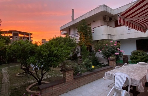 Reggio Calabria Appartement | Splendida casa vacanza a Reggio Calabria: comfort, stile, parcheggio, colazione!